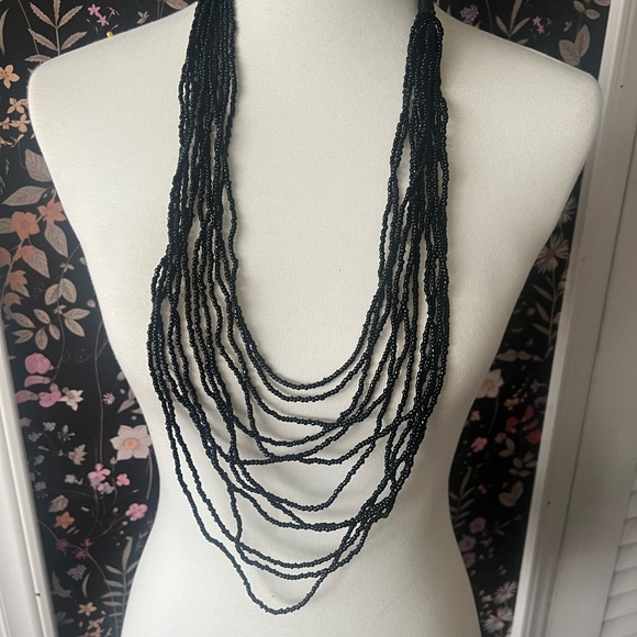 Long black beaded necklace - Picture 3 of 4